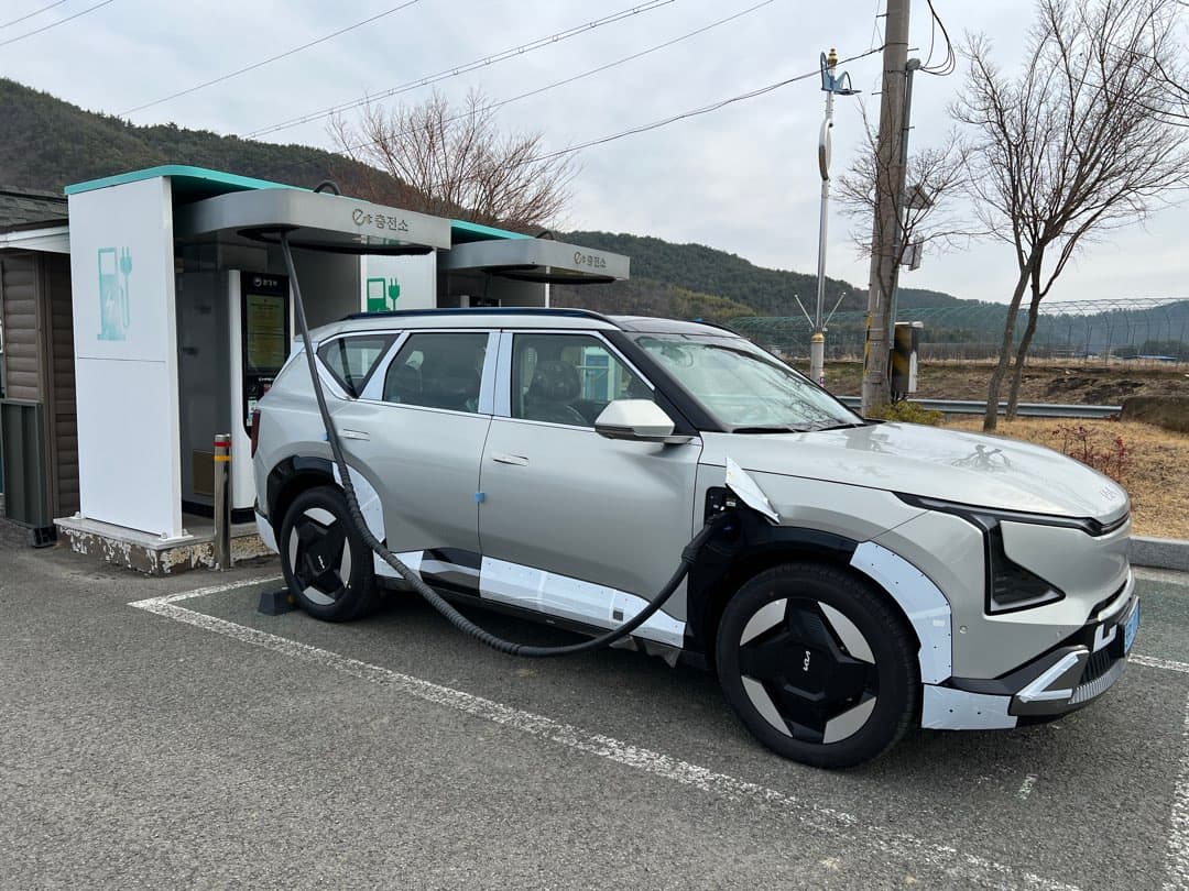 EV5 풀옵션 2000km 후기 이미지 2/7
