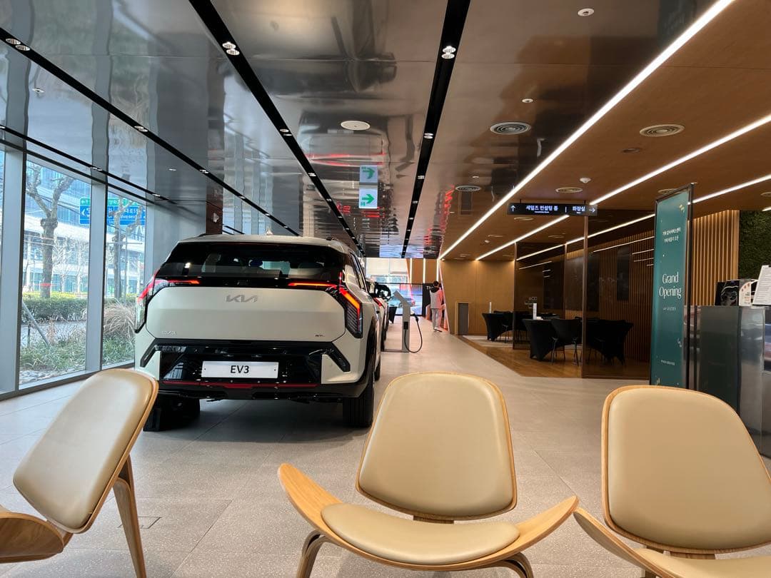 저도 EV4 보러왔… 이미지 1/1