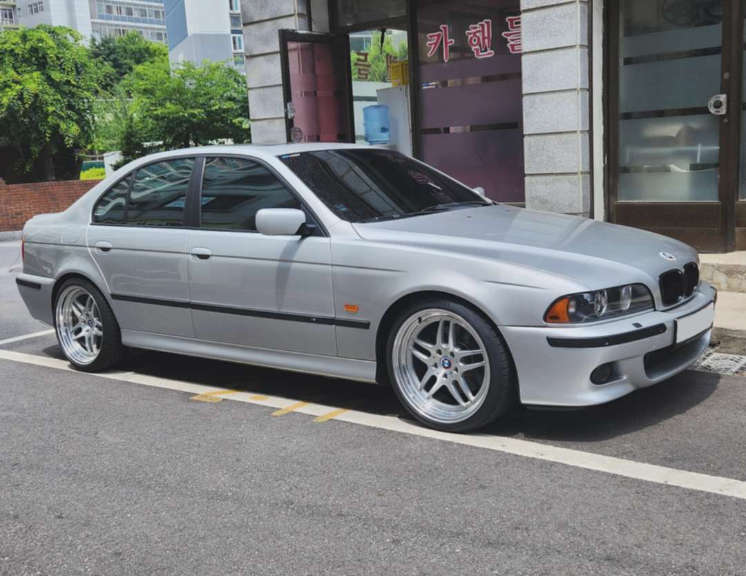 BMW E39 530IS입니다. 이미지 3/4