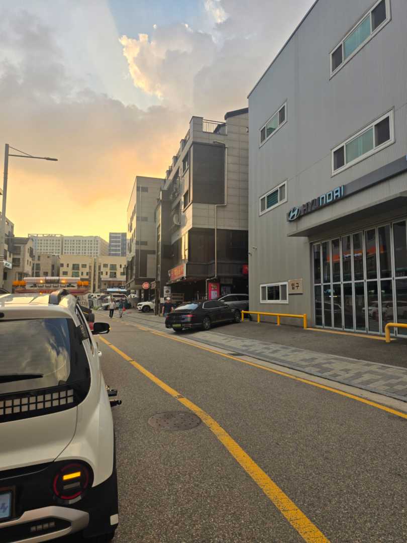 캐스퍼 일렉 블루핸즈 던지고 대차받아왔습니다....... 이미지 1/2