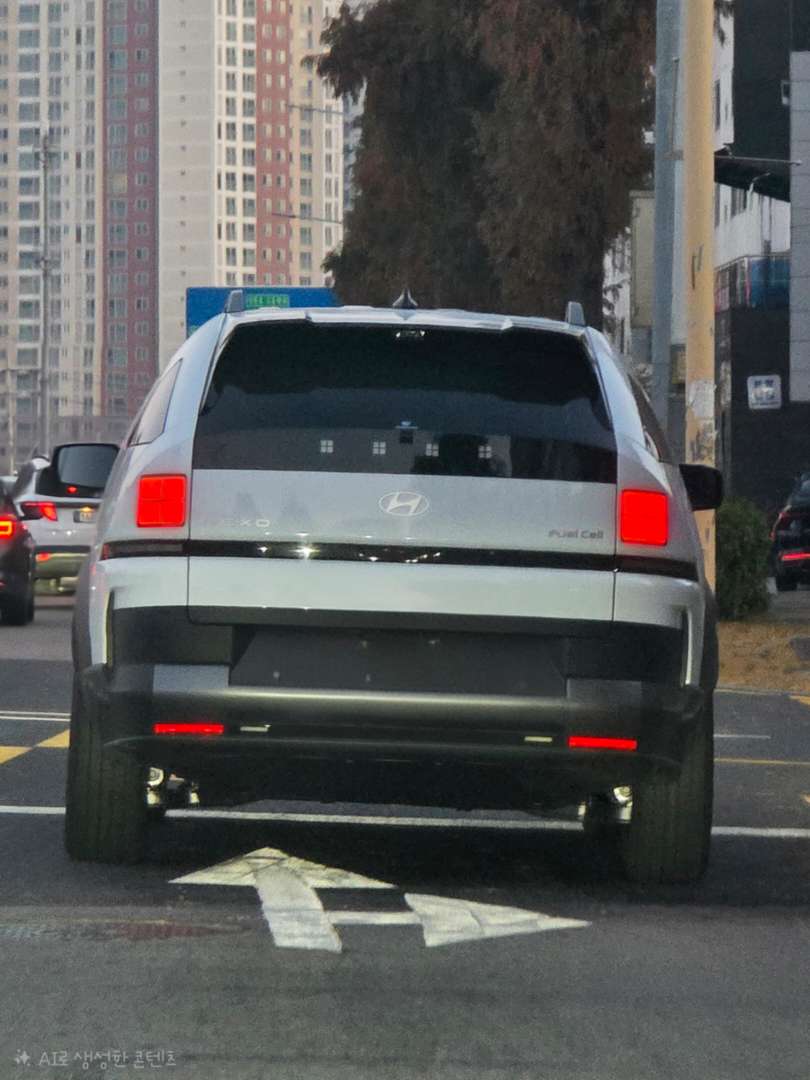 아무리 봐도 적응안되는 뒷태 이미지 2/2