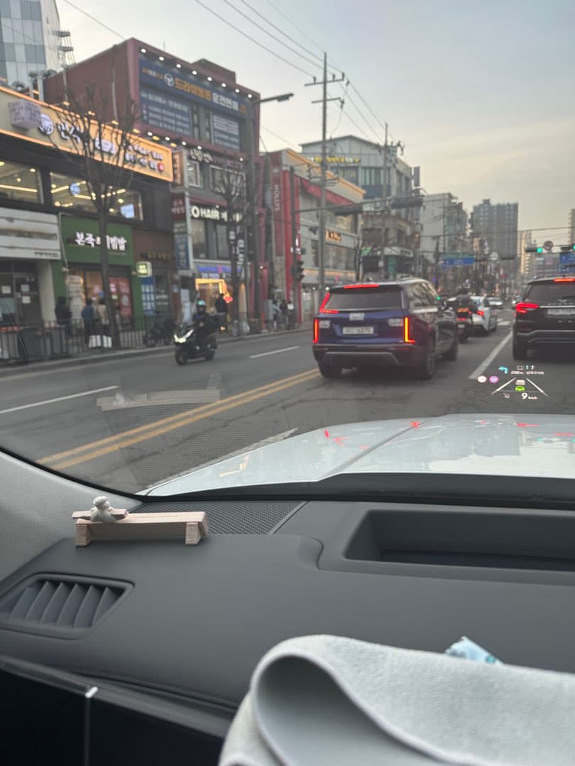캐딜락은 맞는거 같은데..리릭..은 아니고 뭘까요?? 이미지 1/3