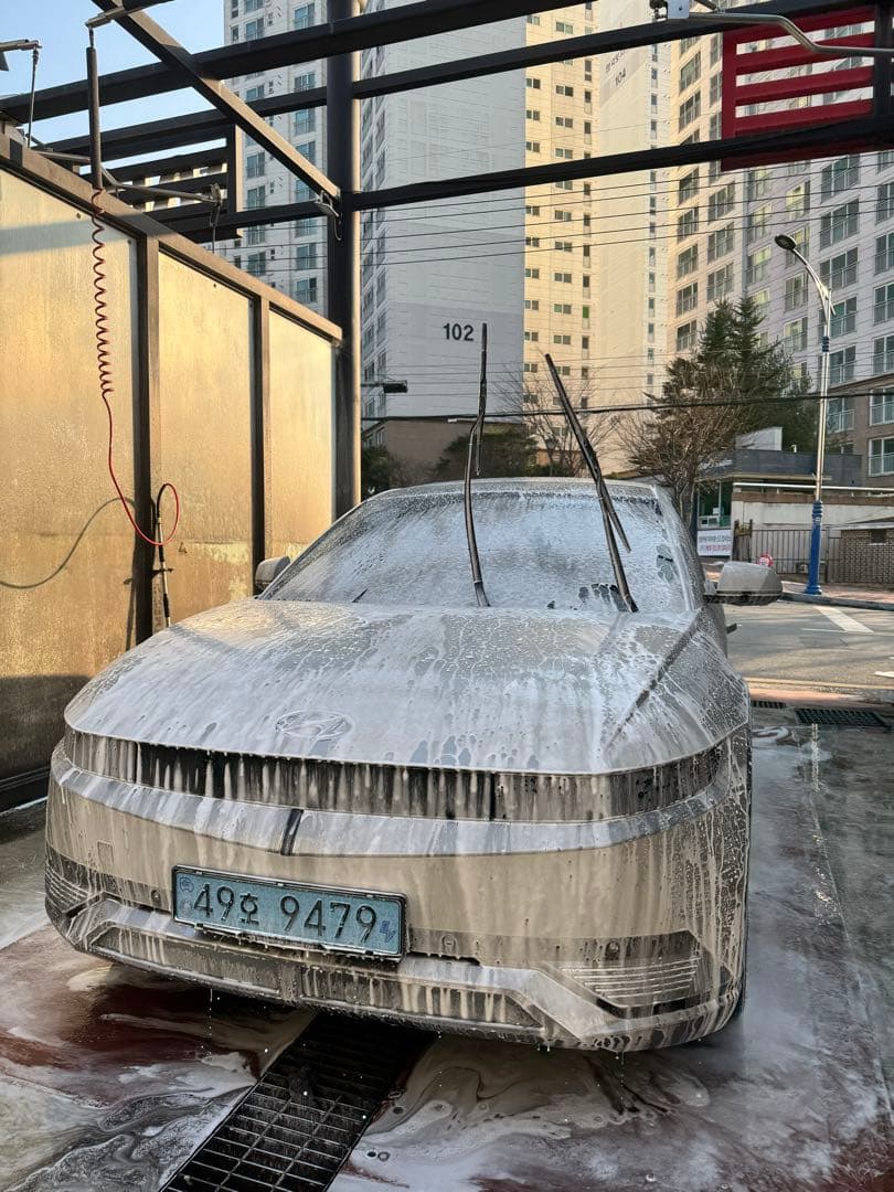 날씨 따뜻해서 세차 5개월 만에 했습니다 이미지 1/6
