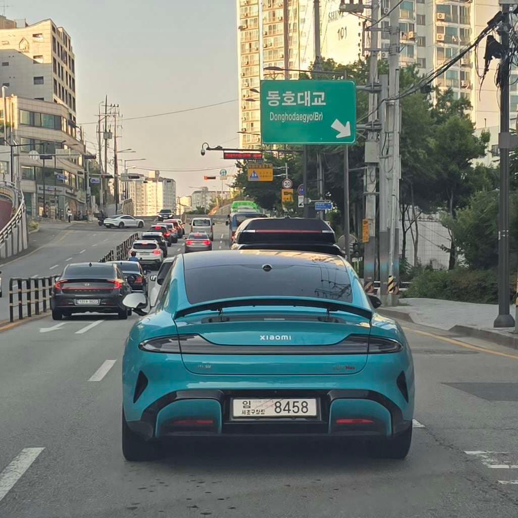 샤오미 전기차네요. 이미지 1/2