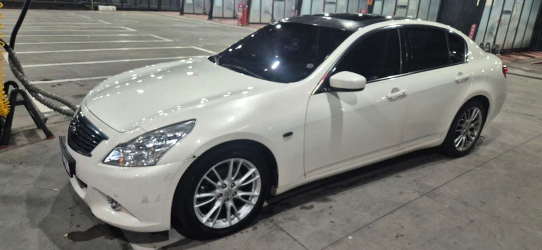 G37 리스토어 차량 세차 이미지 1/2