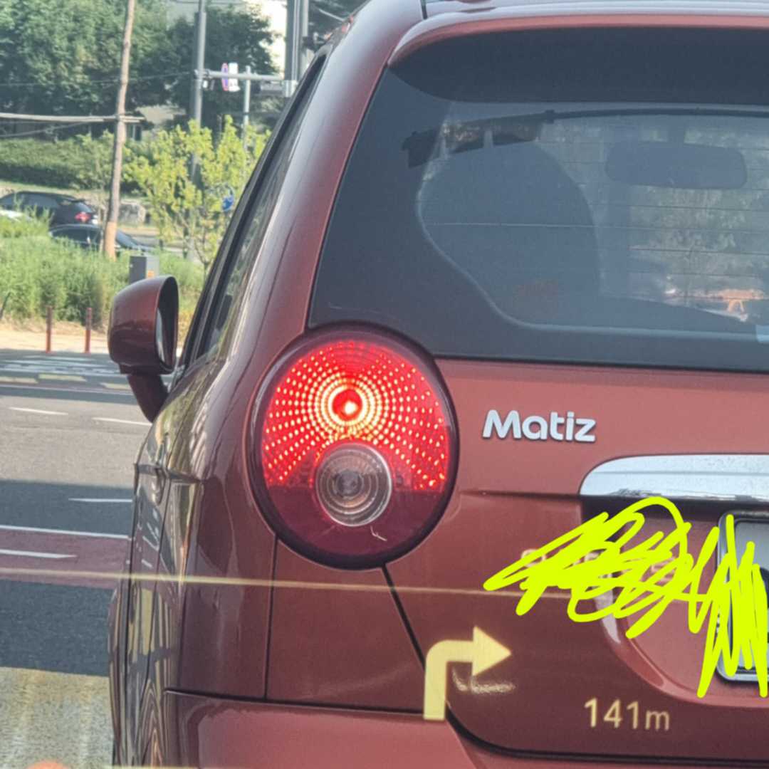 사이드 미러 안보고 어떻게 도로까지 나오셨을까요.. 이미지 2/2