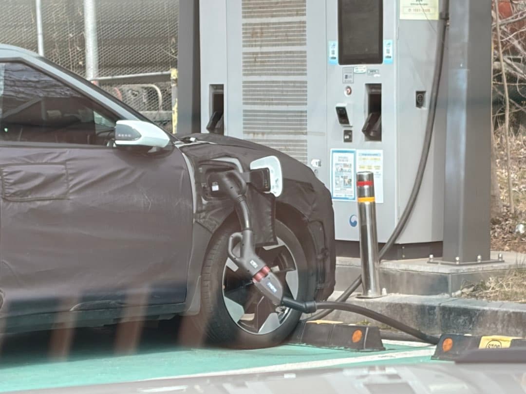 충전중인 EV2? 이미지 2/2
