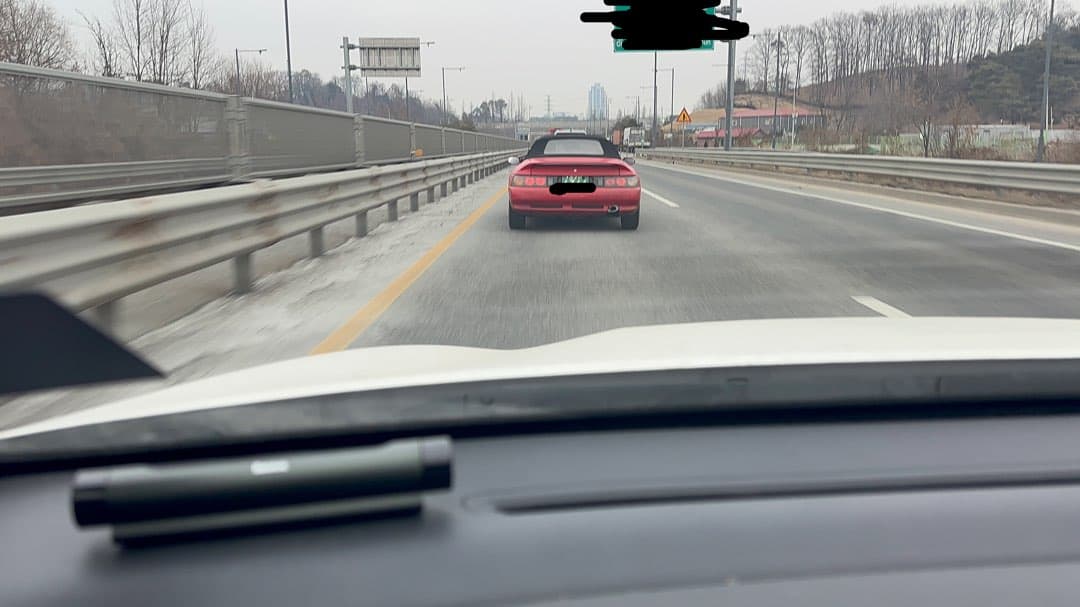 출근길에 본 차인데 엘란이 맞을까요 이미지 2/2