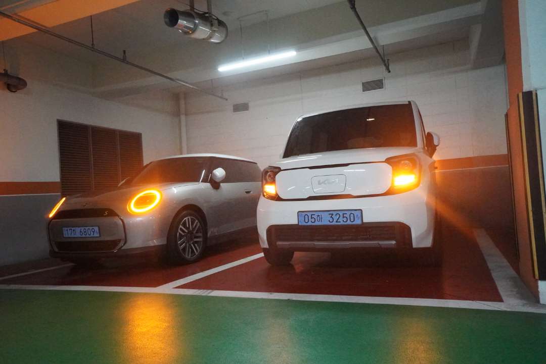 레이와 미니 둘다 전기차 이미지 5/10