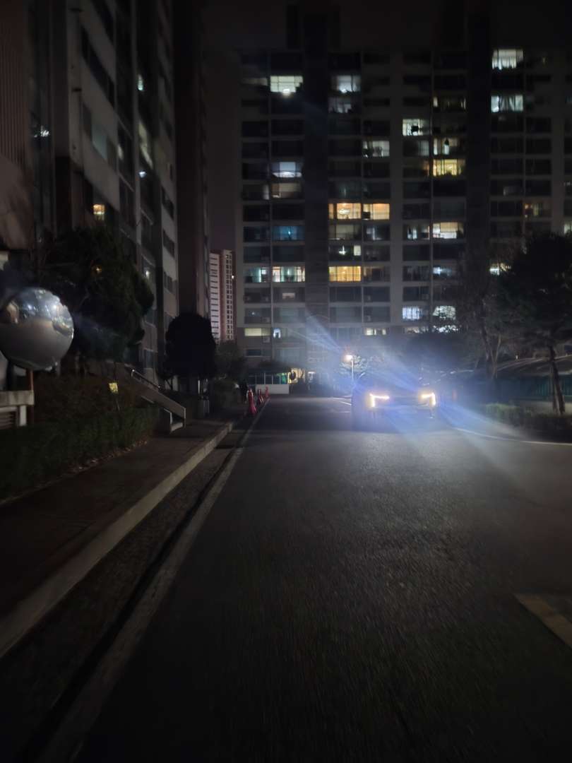 전조등을 끄지 말아주세요..... 이미지 1/1