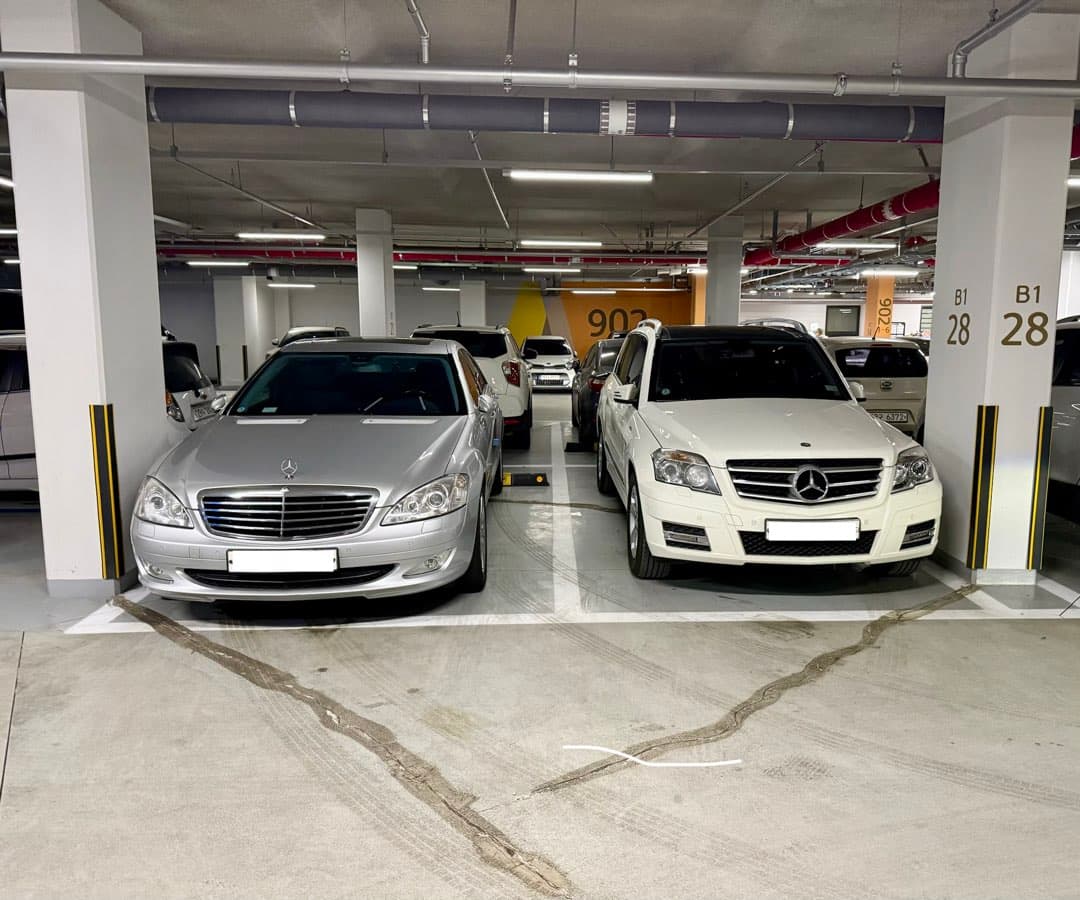 W221와 GLK 이미지 1/1