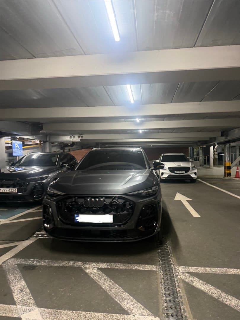 헤헤 q5 45 tfsi sline black에디션 출고 하게 됬습니다! 이미지 2/4