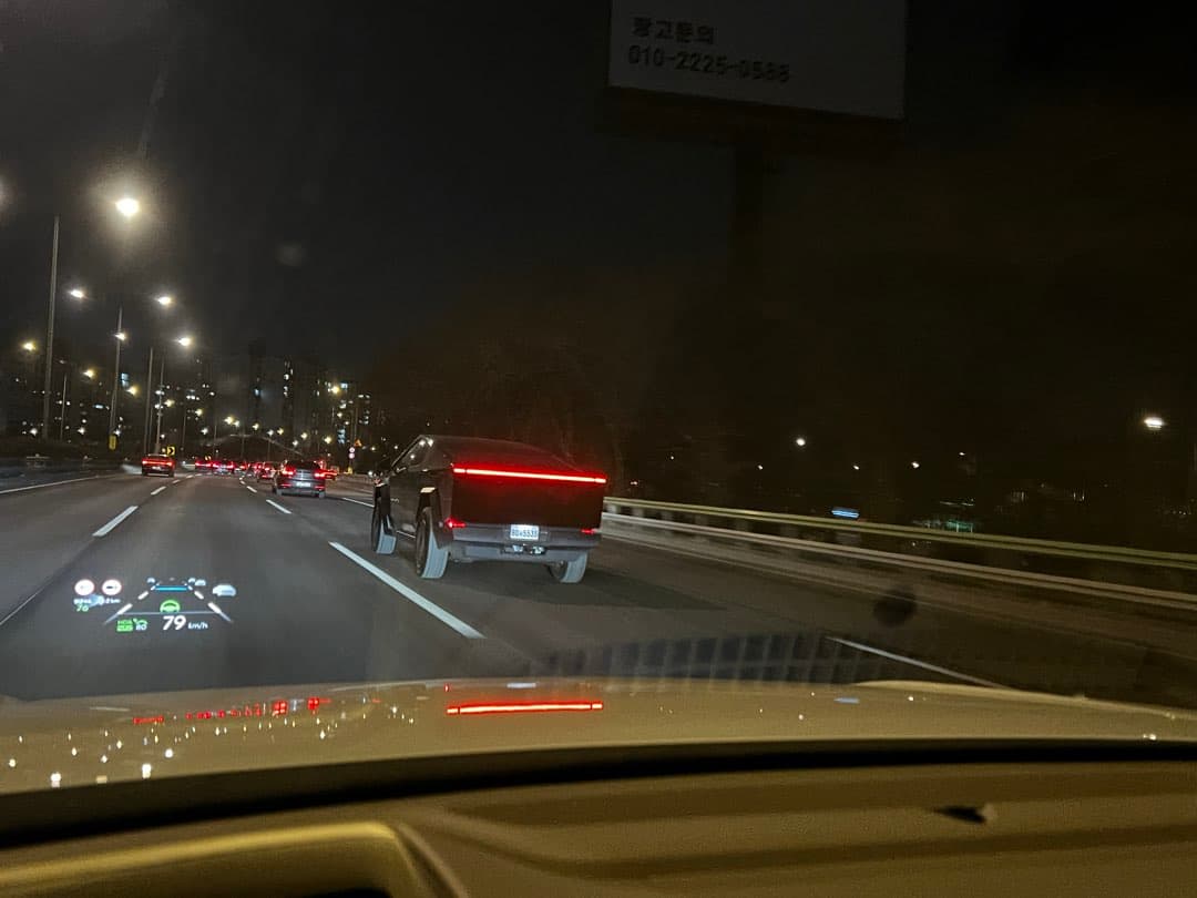 씨버트럭꾸(cyber truck) 이미지 1/2