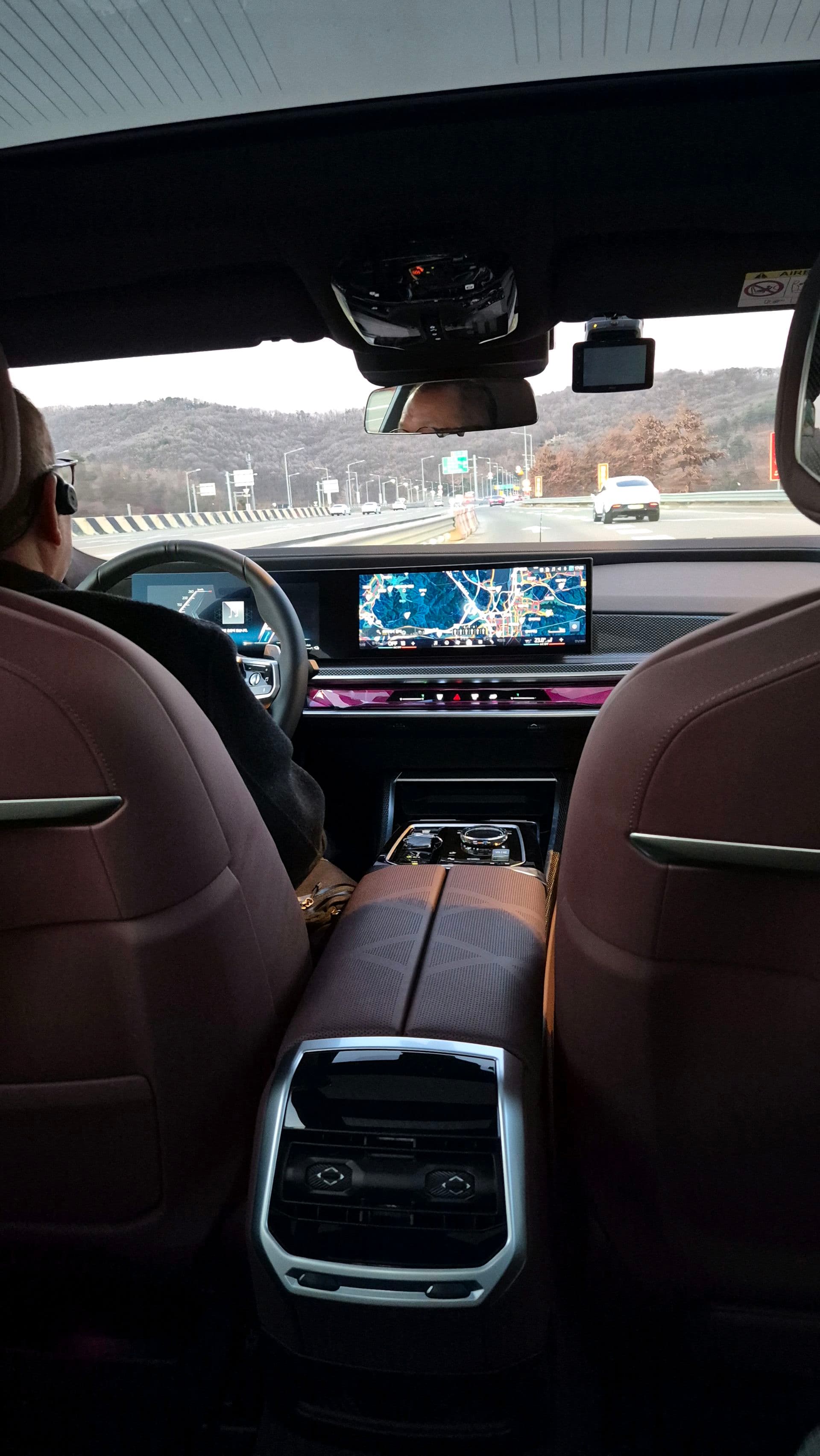 이번주 750e 시승중입니다. 이미지 1/1