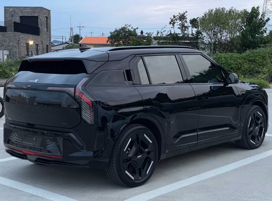 EV3 GT Line 롱레인지 16,000km 주행 후기 이미지 1/1