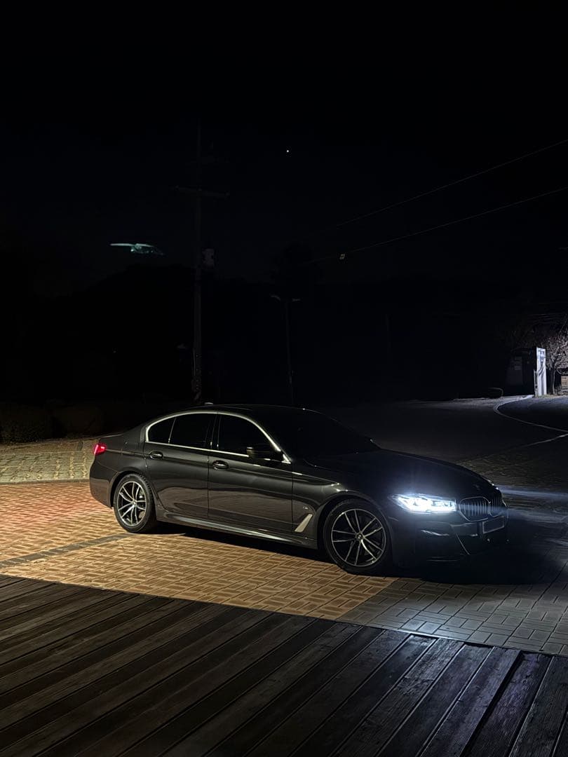 21년식 g30 lci 520i입니다! 이미지 3/10