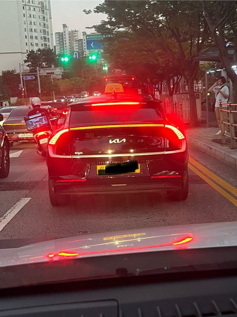 뭔 기준? 이미지 1/1