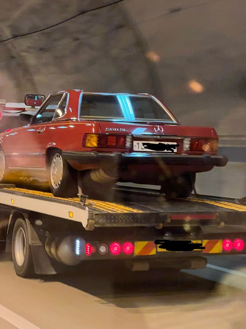 벤츠 560SL(?) 이미지 2/4