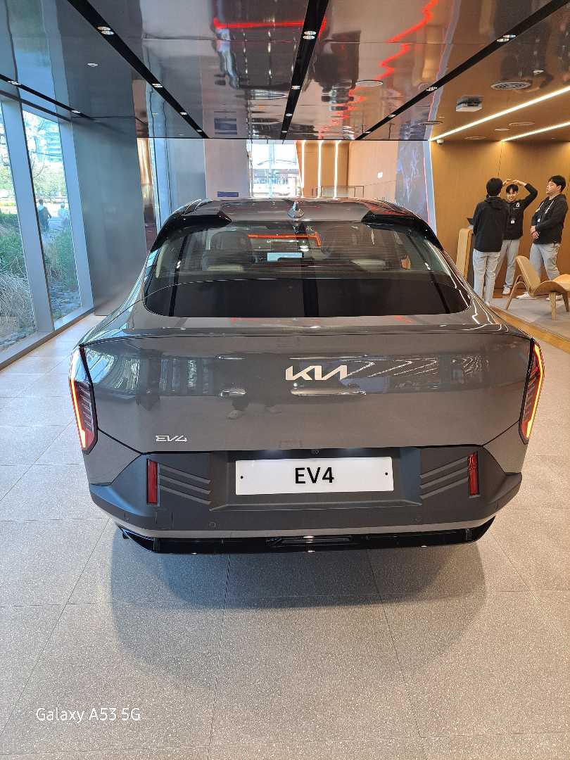 EV4 디자인 이미지 4/4