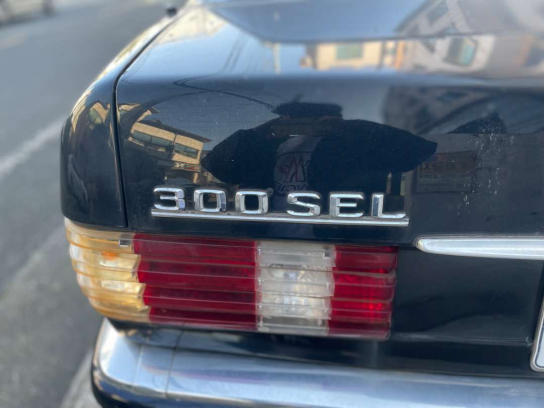벤츠300SEL 올드카 이미지 4/9