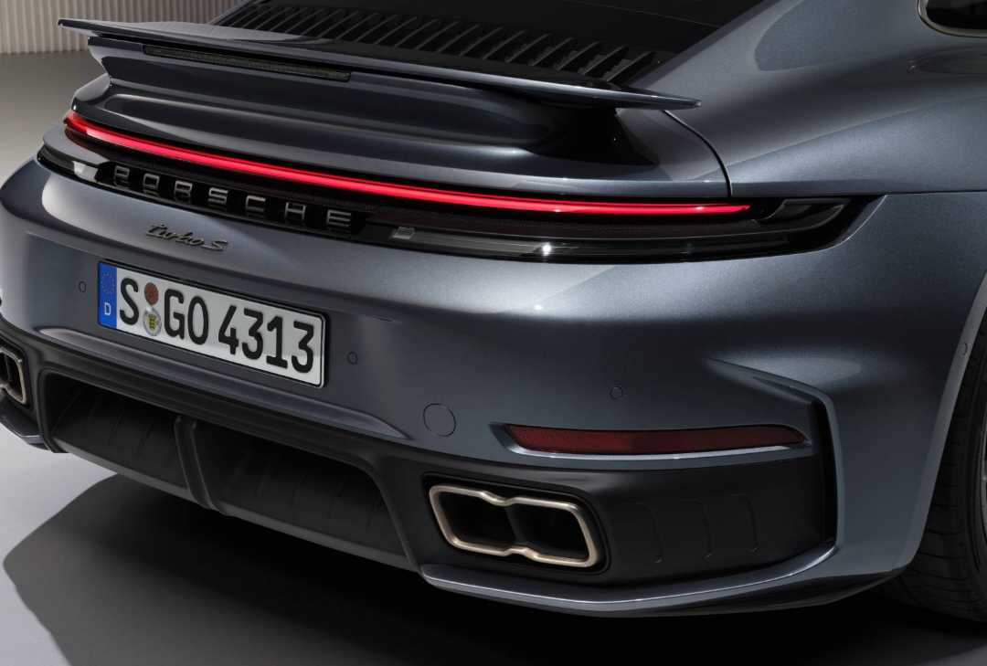 911 992.2 Turbo S 공개 이미지 3/4