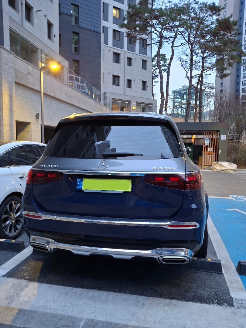 gls마이바흐 실물 이미지 3/4
