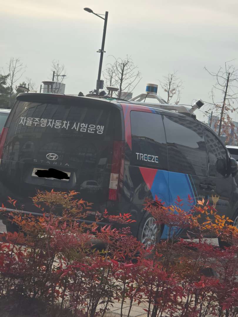 경찰에서도 자율주행 시험 운영 하나봐요 이미지 2/2