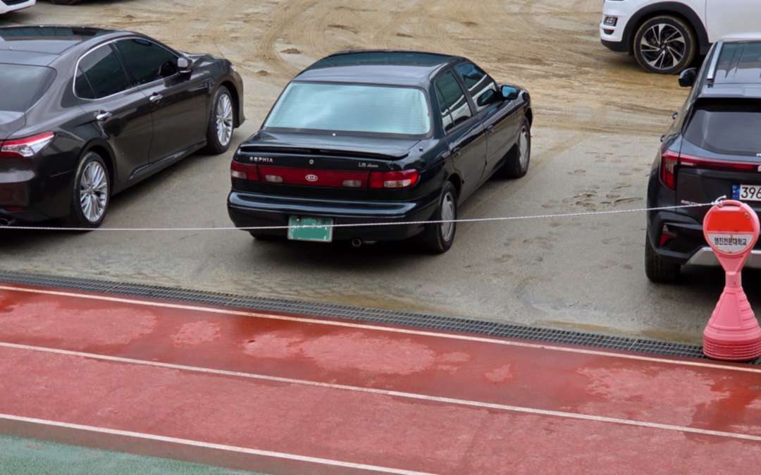 1996 기아 세피아 이미지 1/1