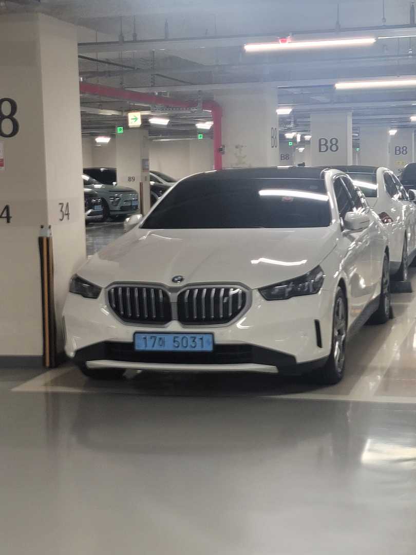 용산 BMW I5 이미지 1/10