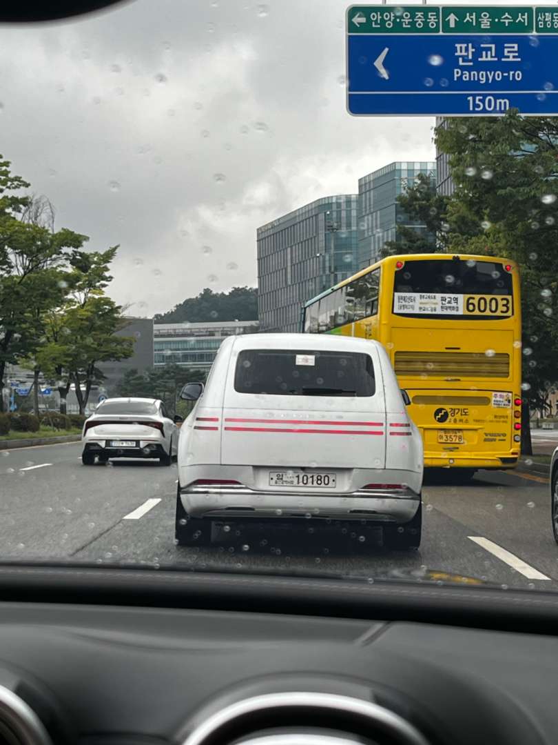 어제 gv90실물봄 이미지 1/1