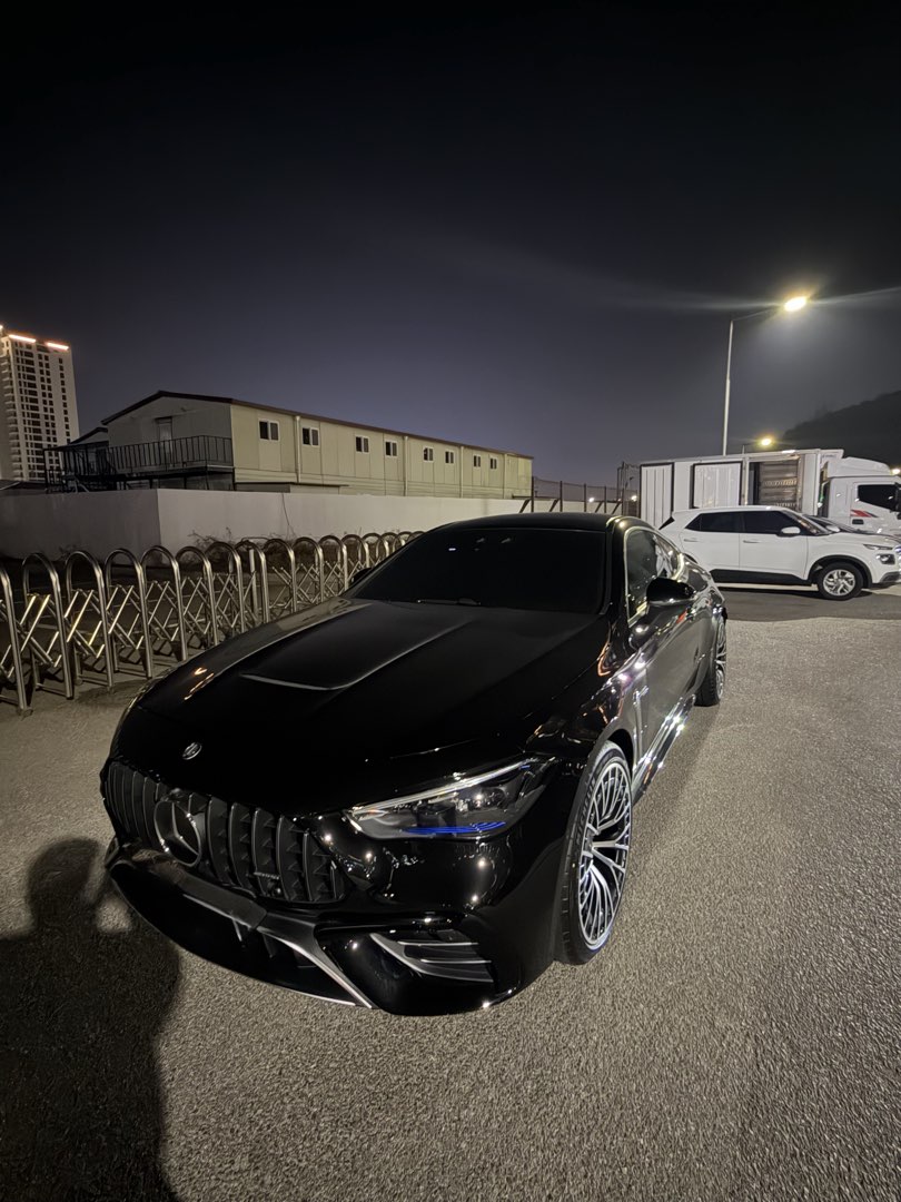 CLE 53 AMG 쿠페 이미지 1/5