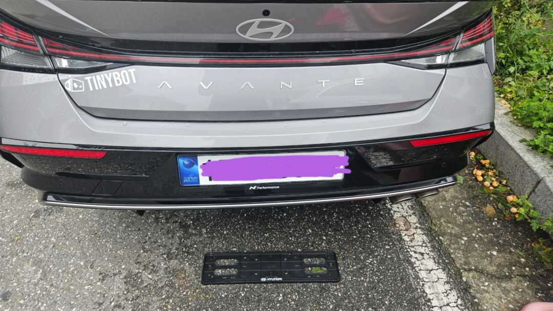 새차 번호판 가드 교체가 쉬워서 좋네요 이미지 4/6