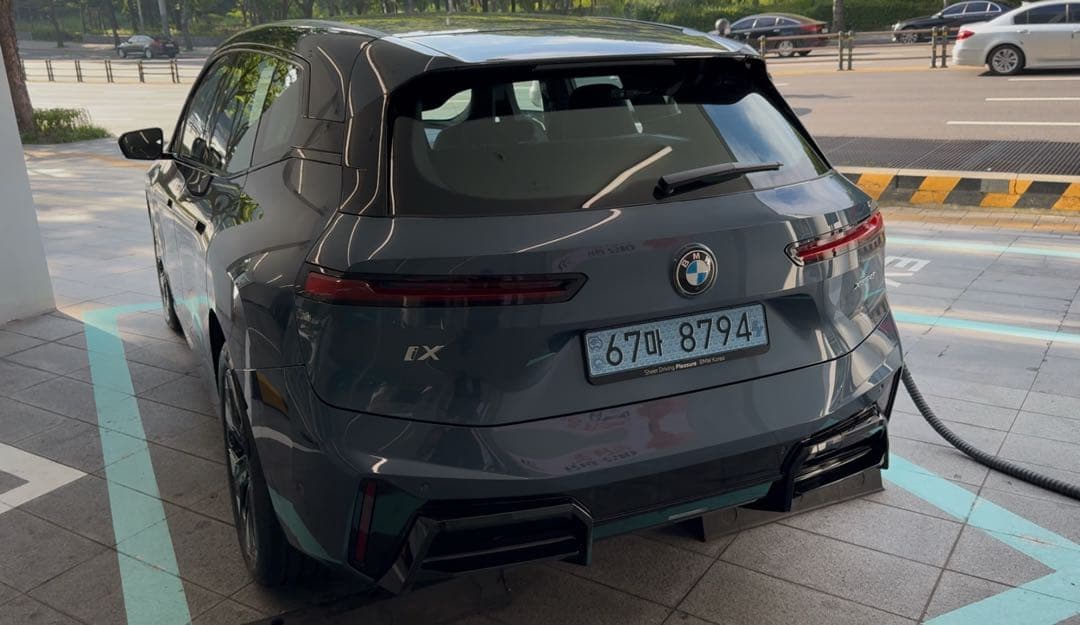 100.4kWh 삼성SDI 배터리 장착된 BMW iX xDrive45 이미지 2/3