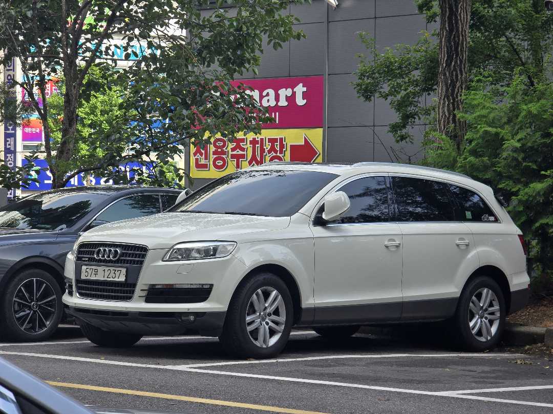 국내에 몇대 없는 Q7 3.6 이미지 1/1