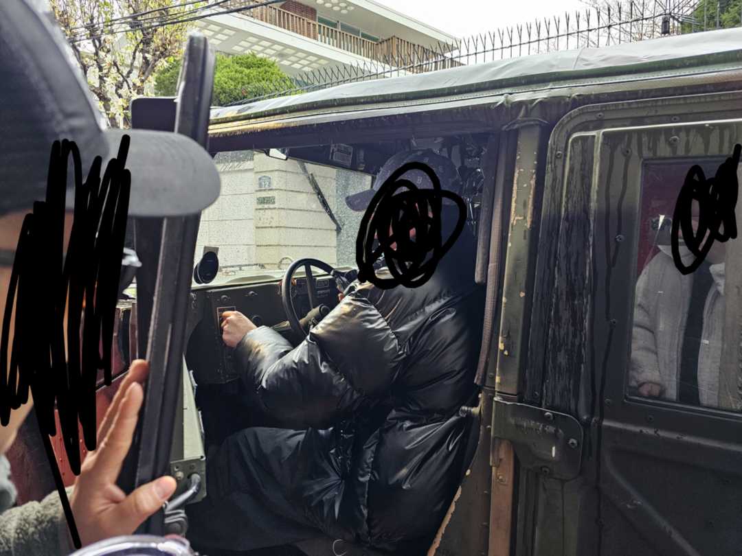 미군 험비 신기해하시길래.. 이미지 1/3