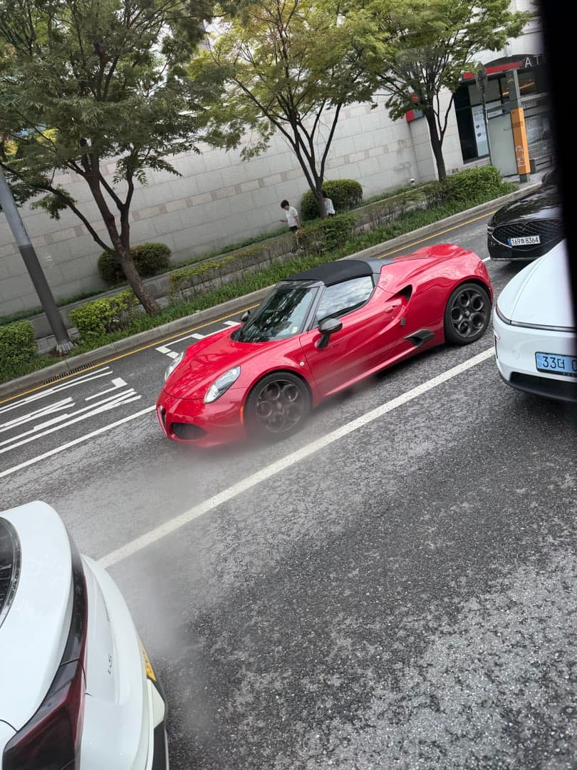 등굣길에 본 4c 이미지 1/4