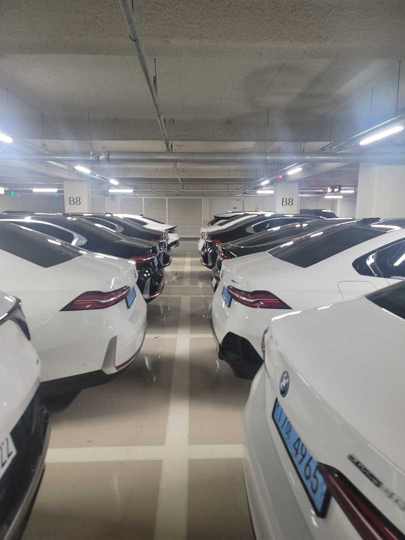 용산 BMW I5 이미지 6/10