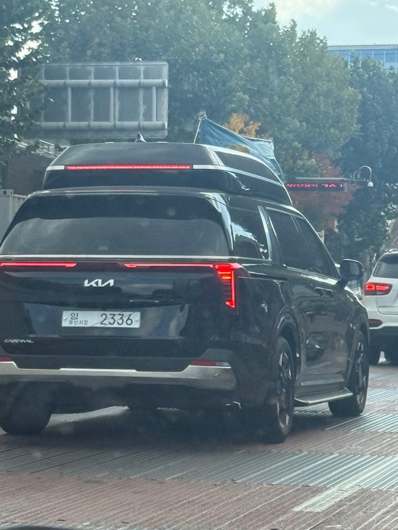 카니발 임시 번호판이 있네요? 이미지 1/2
