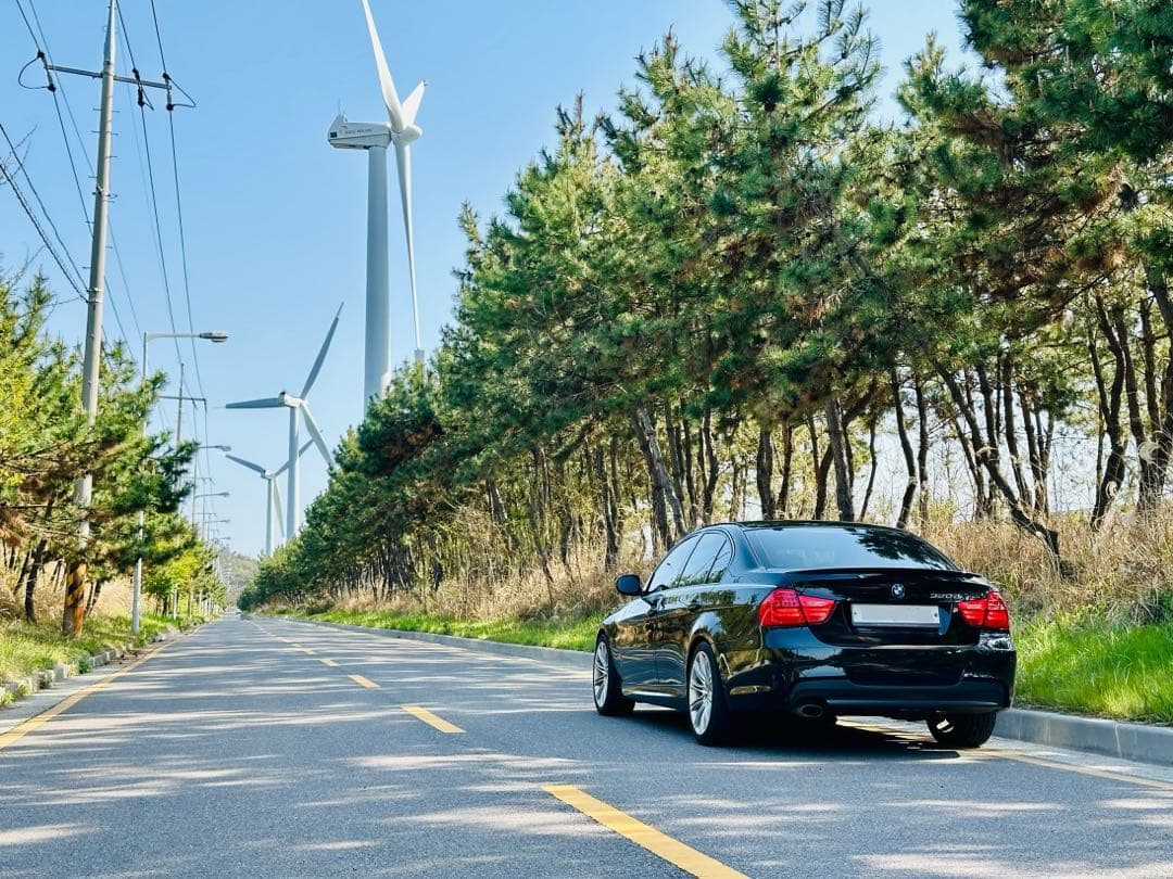 BMW E90 LCI 320d 이미지 1/1