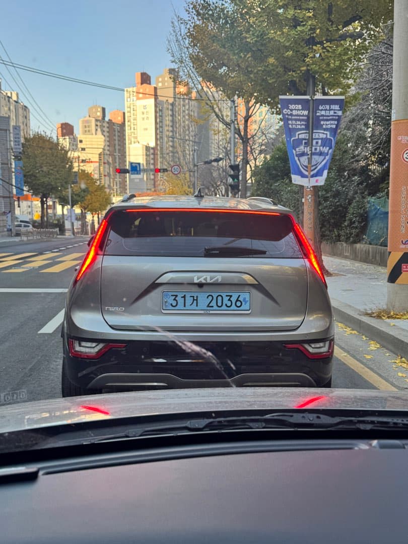 모트라디오 듣는데 바로 앞에 니로가…ㅋㅋㅋㅋㅋㅋㅋㅋㅋ 이미지 1/1