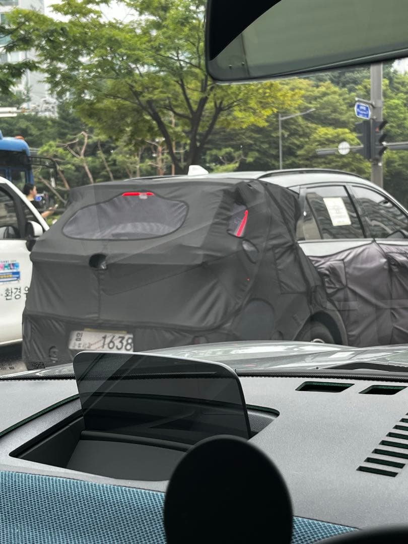 무슨 차일까요 기아인건 알겠는데 이미지 1/1