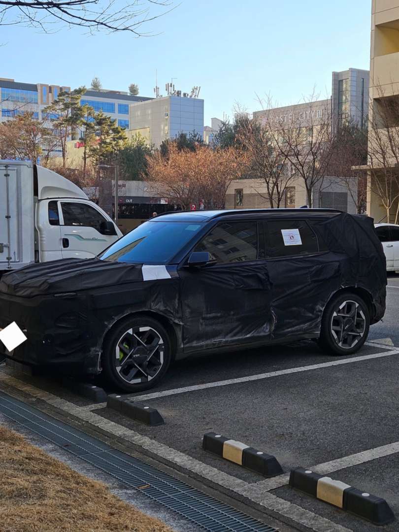 기아 전시차 신형 차량인거같은데 무슨차일까용?? 이미지 1/2