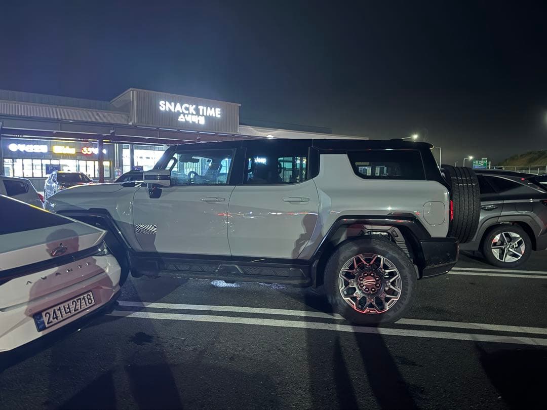 허머EV SUV 테스트카 이미지 3/3