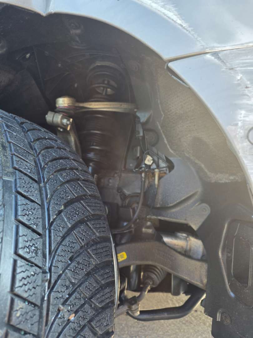 안녕하세요 G30 lci 530e 차량 자차 미가입 단독수리 견적 이미지 3/5