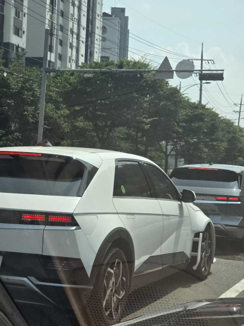 이게 뭘까요.... 이미지 2/2
