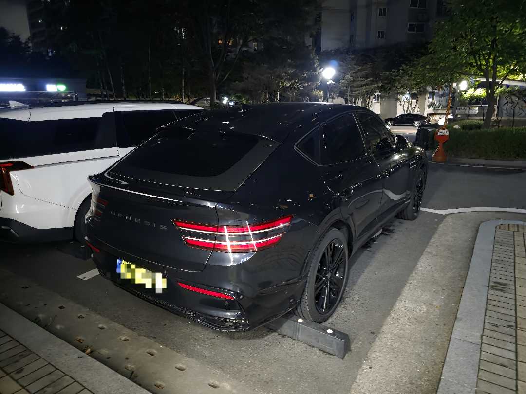 GV80 쿠페 전기충전? 전기차 충전구역+장애인 불법주차 이미지 1/1
