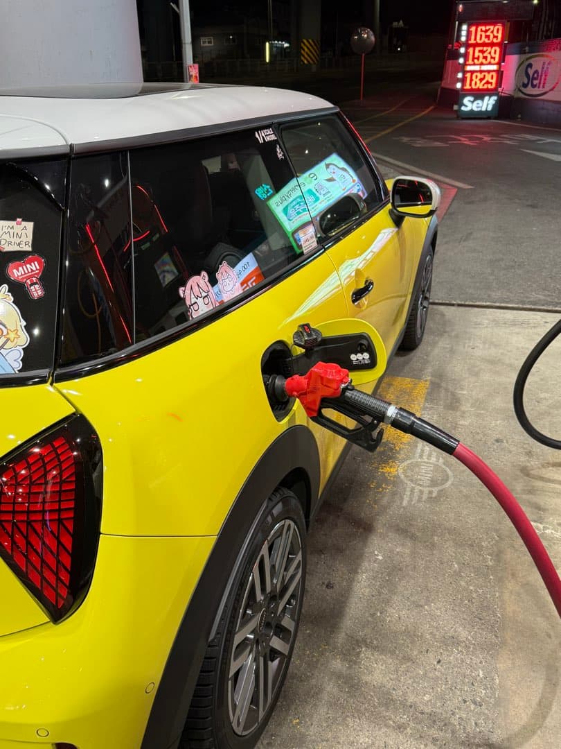 오늘도 주유중…⛽️ 이미지 1/1