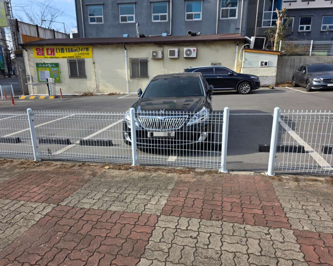 아무리 자리가 널널하다지만.. 이미지 1/3