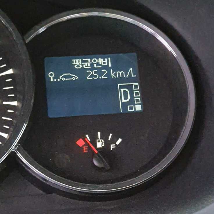 2010 SM3 가솔린 평균연비 25.2 km/L 이미지 1/4