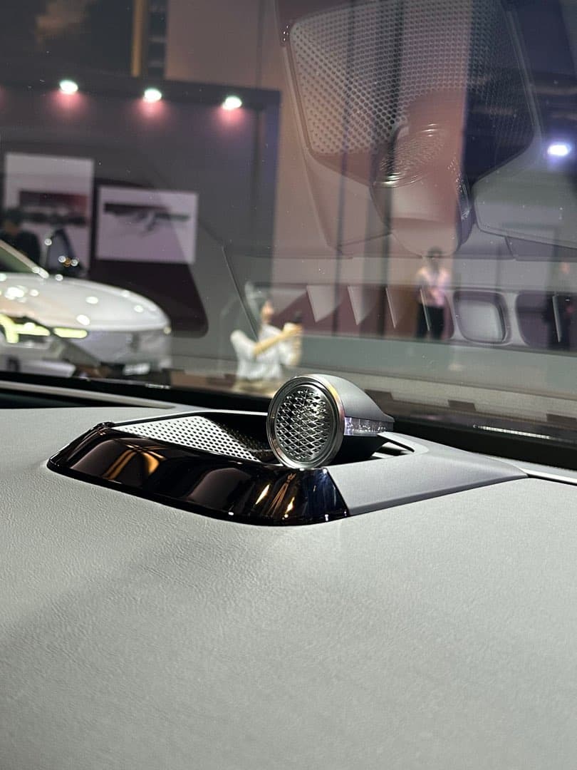 볼보자동차코리아, 차세대 순수 전기 플래그십 ‘Volvo ES90’ 7,294만 원부터 시작하는 파격 행보… 이미지 9/10